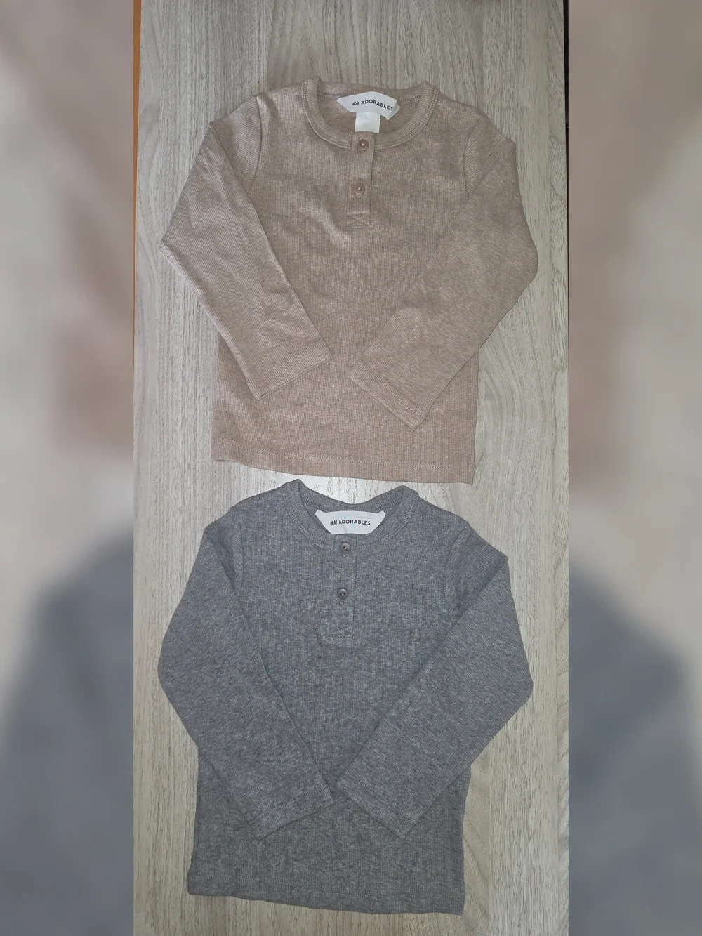 H&M Adorables Two-Pack Long-Sleeve Henley Thermal Shirts - Beige and Gray